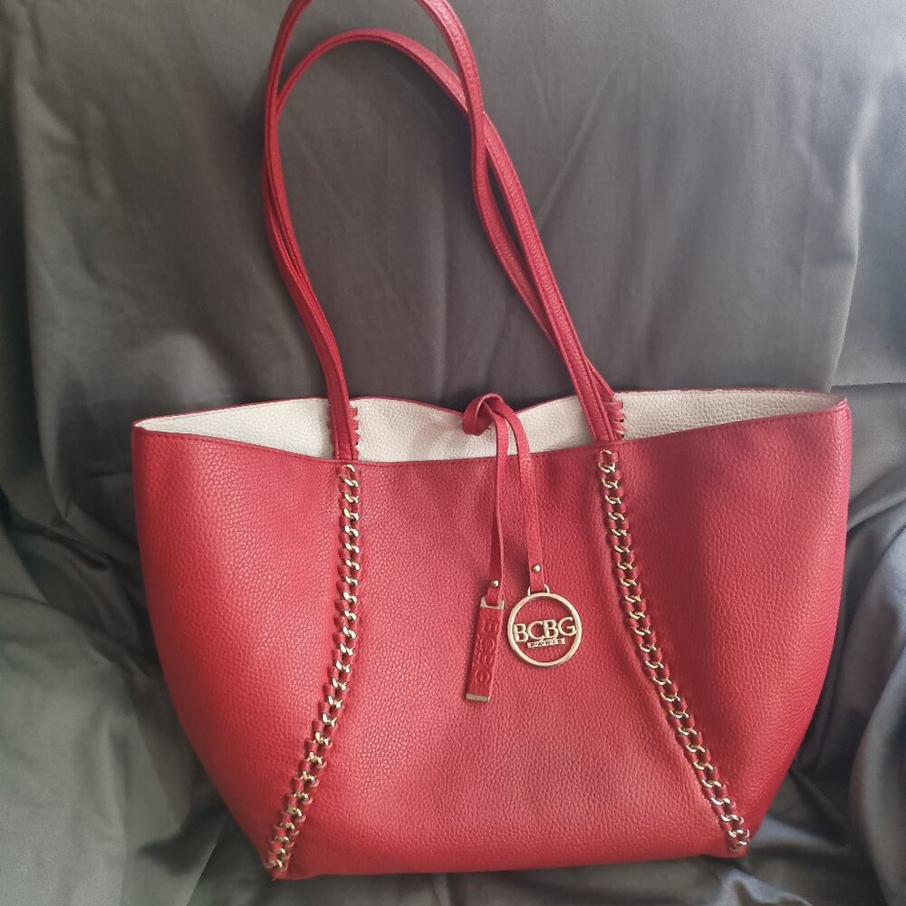 BCBG Hobo Bag in EUC - Red